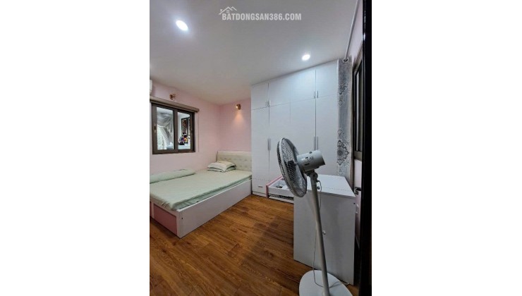 BÁN GẤP CHDV 5 TẦNG ĐƯỜNG SỐ NGUYỄN THỊ THẬP TT QUẬN 7 162m2 DÒNG TIỀN 23tr/THÁNG